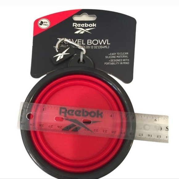 REEBOK Travel Pet Bowl Red Expandable Silicone BPA FREE Silvertone Carabiner Hol - Picture 2 of 2